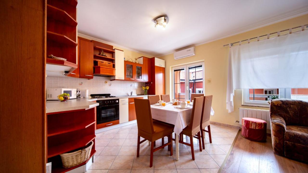 Kastell Apartments Lopar Extérieur photo