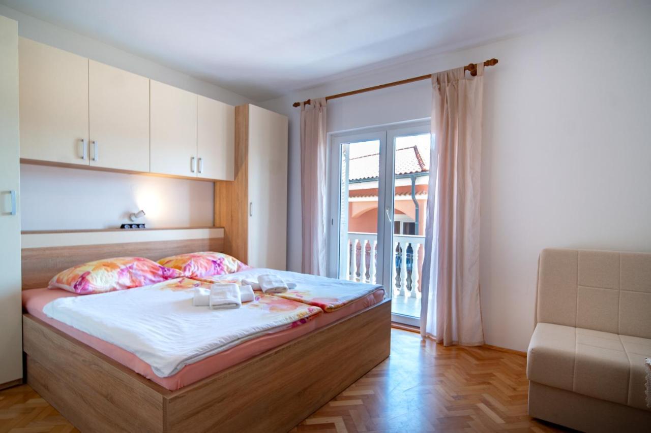 Kastell Apartments Lopar Extérieur photo