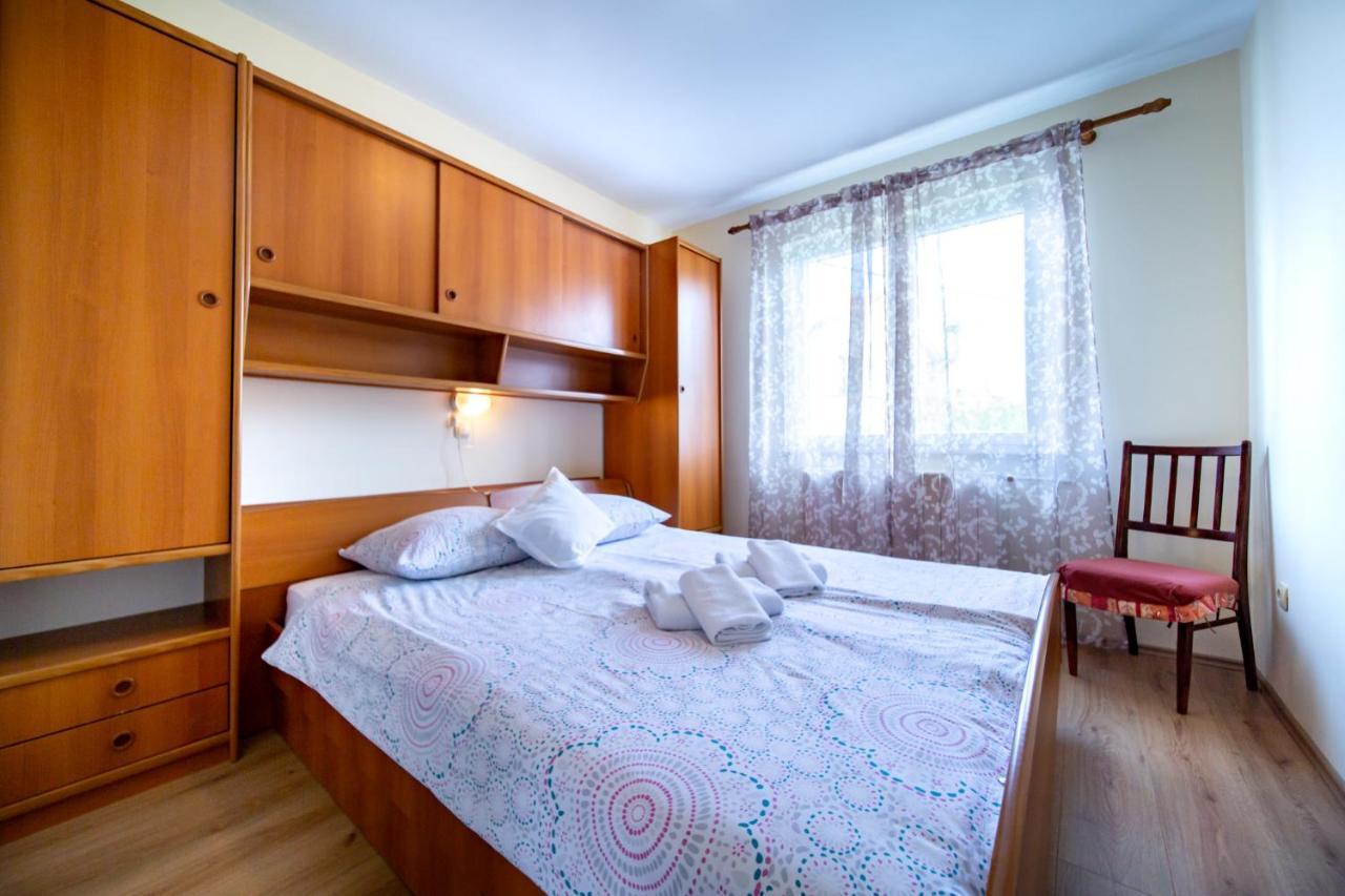 Kastell Apartments Lopar Extérieur photo