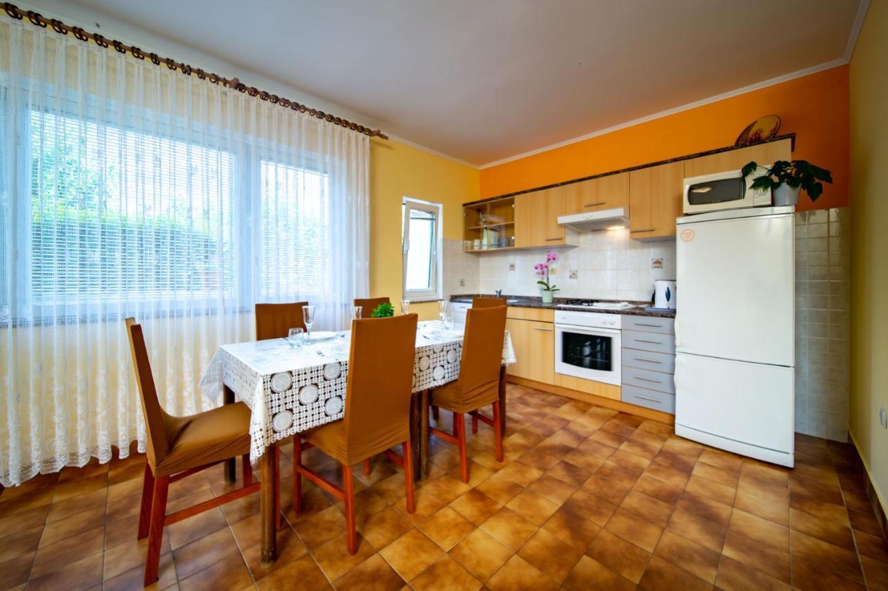 Kastell Apartments Lopar Extérieur photo